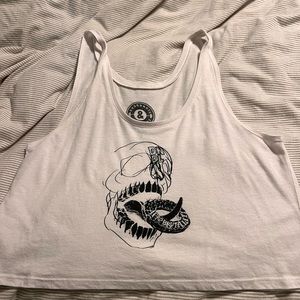 Loose fitting workout crop